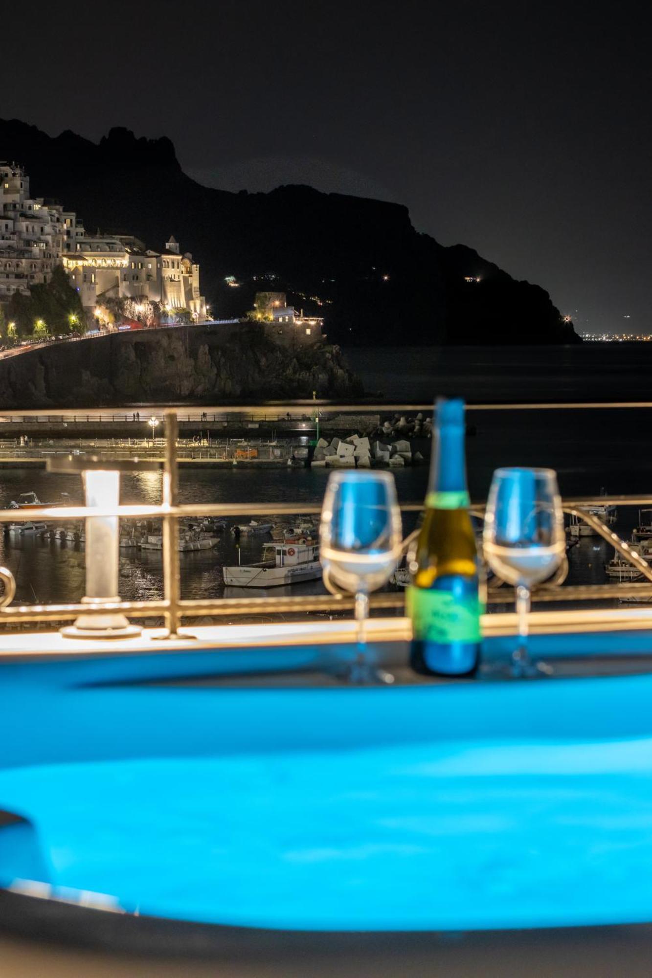 Hotel Aurora Amalfi Exterior foto